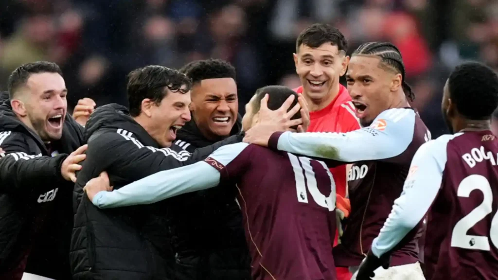 Emiliano Buendía ghi bàn thắng quyết định giúp Aston Villa 2-1 Arsenal